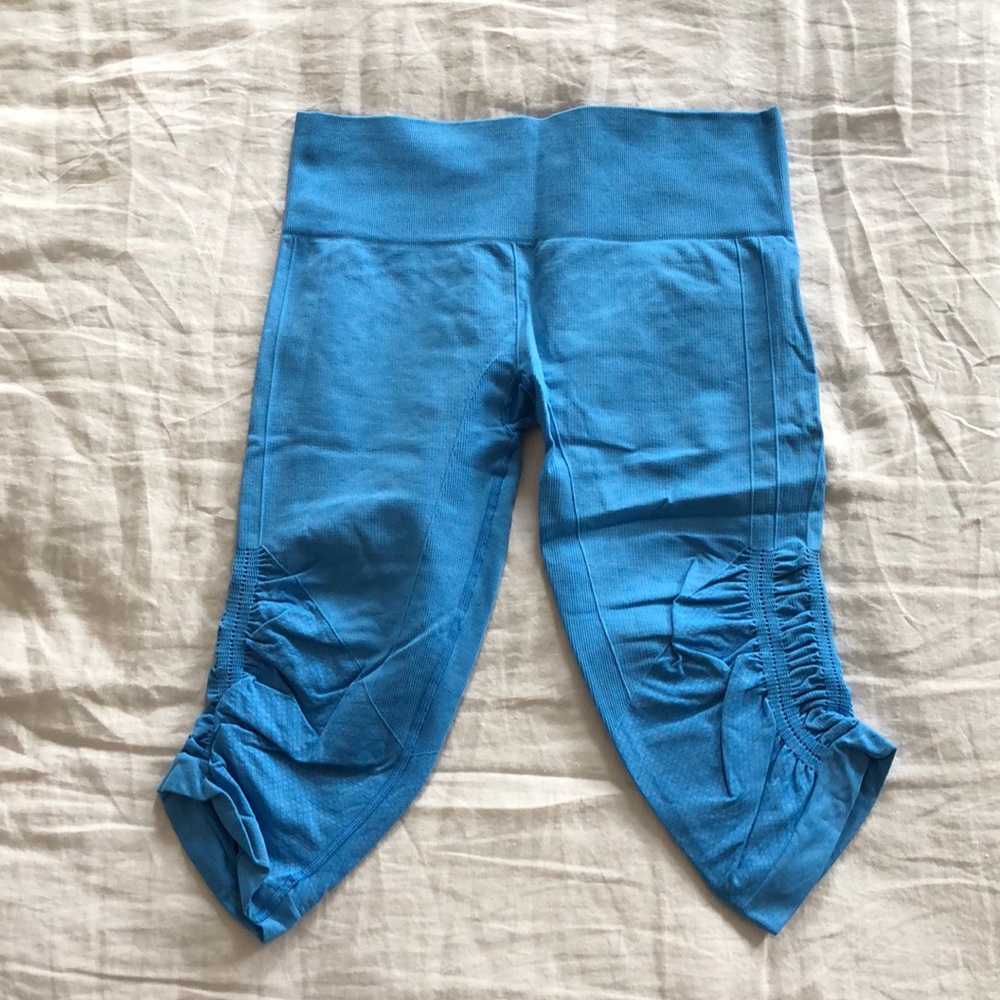 Lululemon Leggings - blue! Lightly worn!